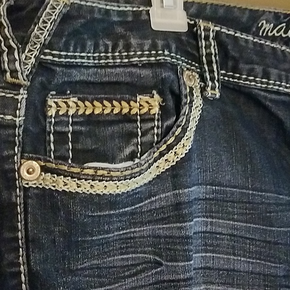 Maurices Jeans - Picture 2 of 5
